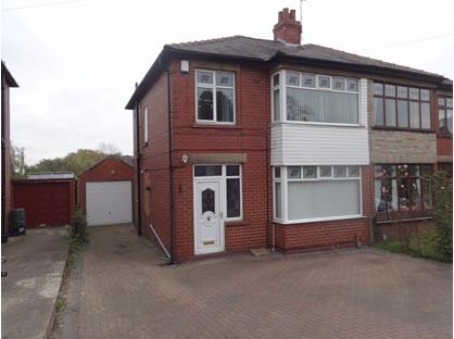 3 Bed Semi-Detached House, Hillcrest Avenue, WF17