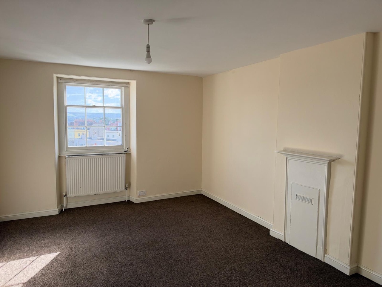 2 Bed Flat, Caledonia Place, BS8 photo 4