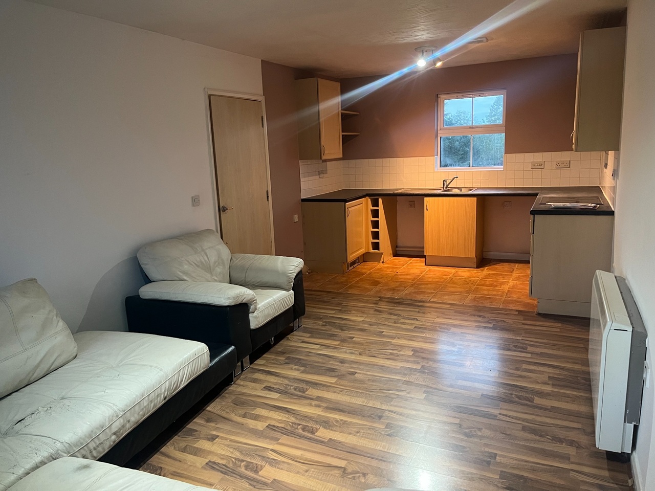 2 Bed Flat, Bradgate Heights, LE3 photo 3