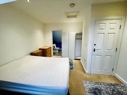 Room in a Shared House, Kent Street, YO10