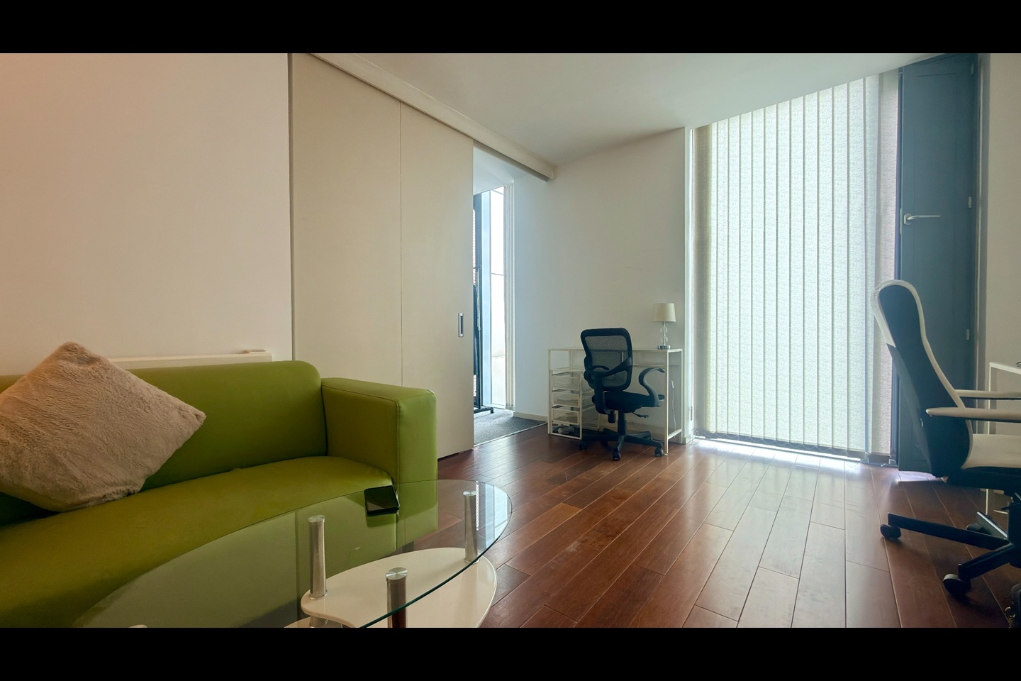 1 Bed Flat, Beetham Tower, B1 photo 2