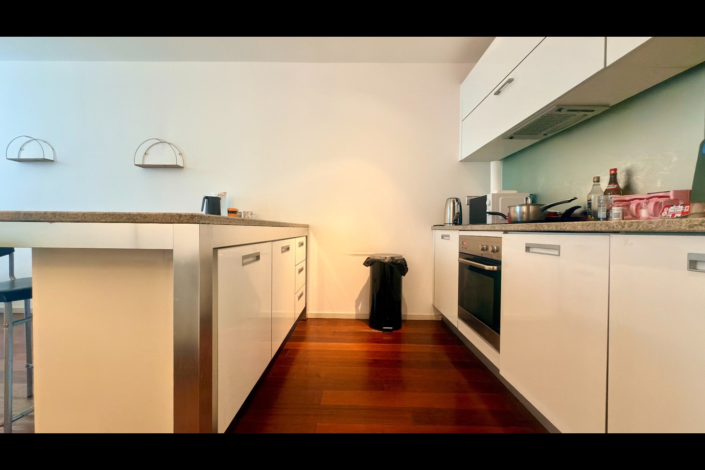 1 Bed Flat, Beetham Tower, B1 photo 4