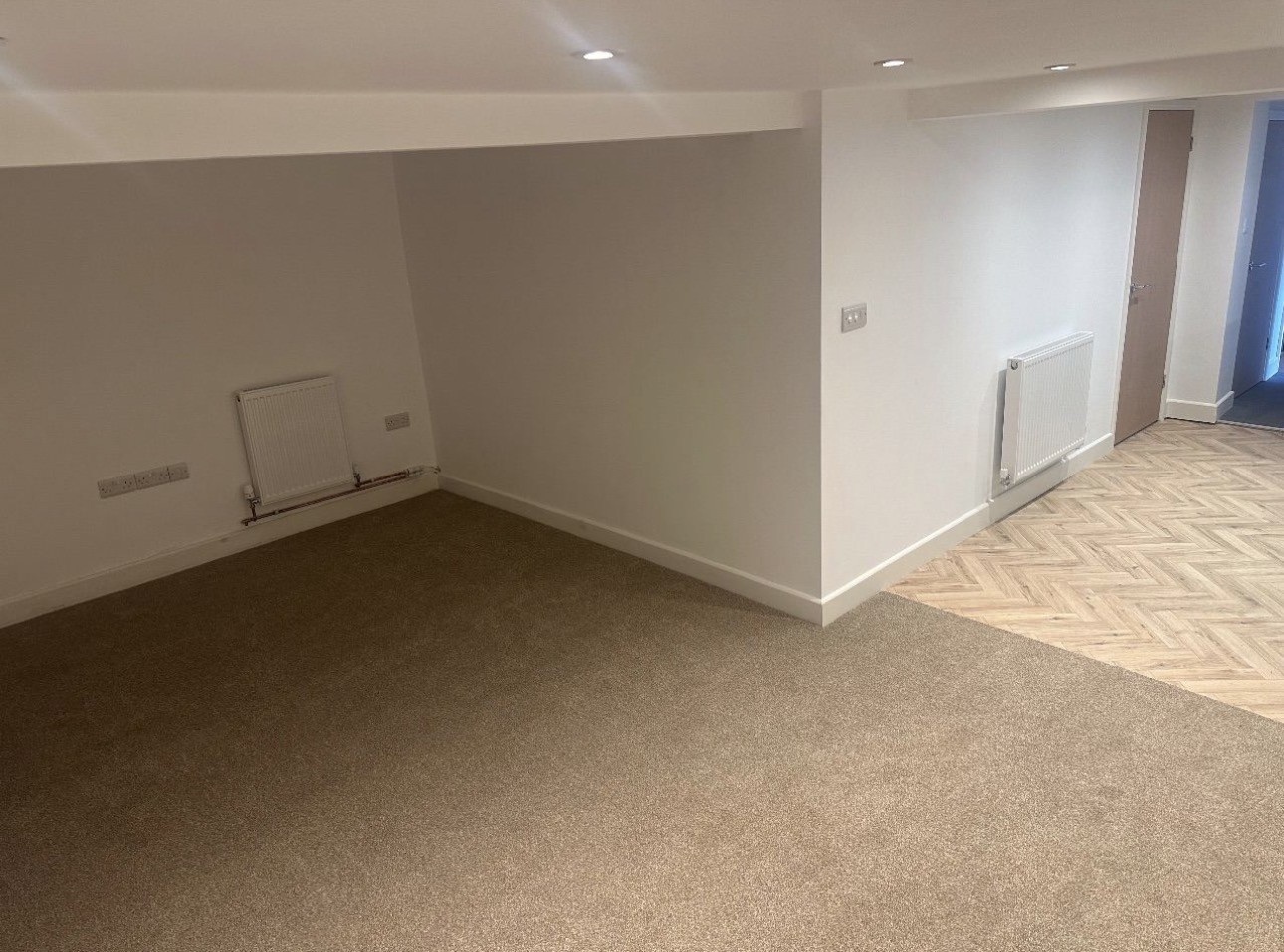 2 Bed Flat, Bristol, BS16 photo 3