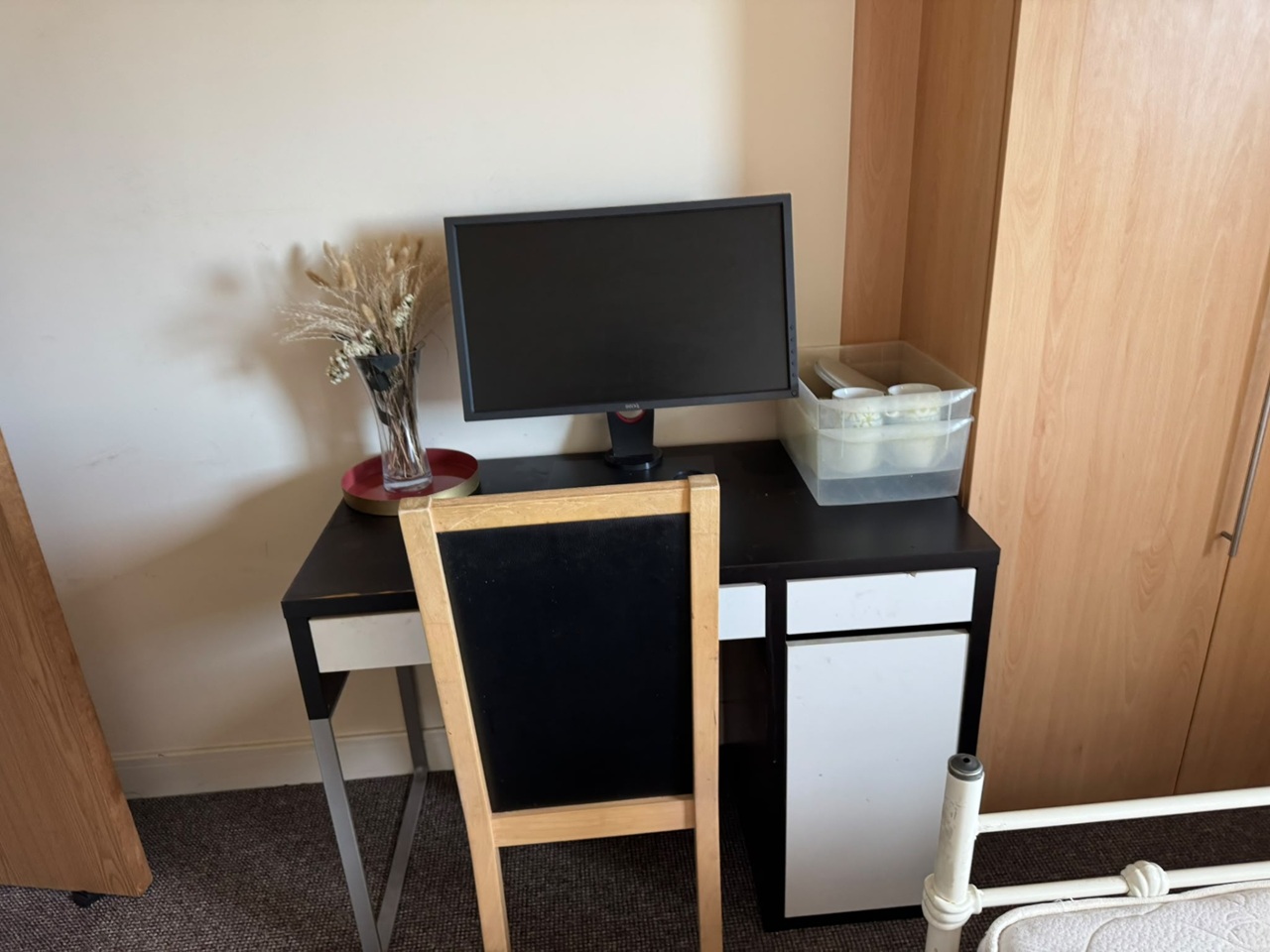2 Bed Flat, Meggetland View, EH14 photo 2