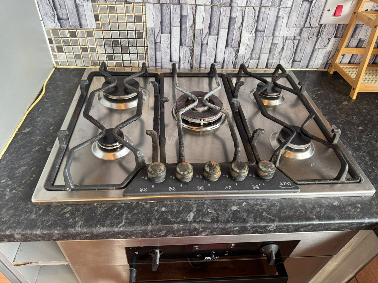 2 Bed Flat, Meggetland View, EH14 photo 5