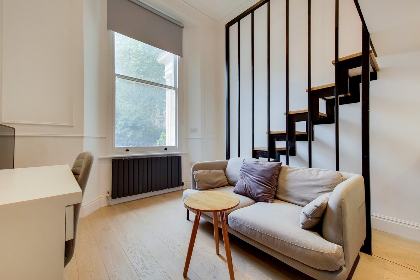 1 Bed Flat, Westbourne Terrace, W2 photo 2