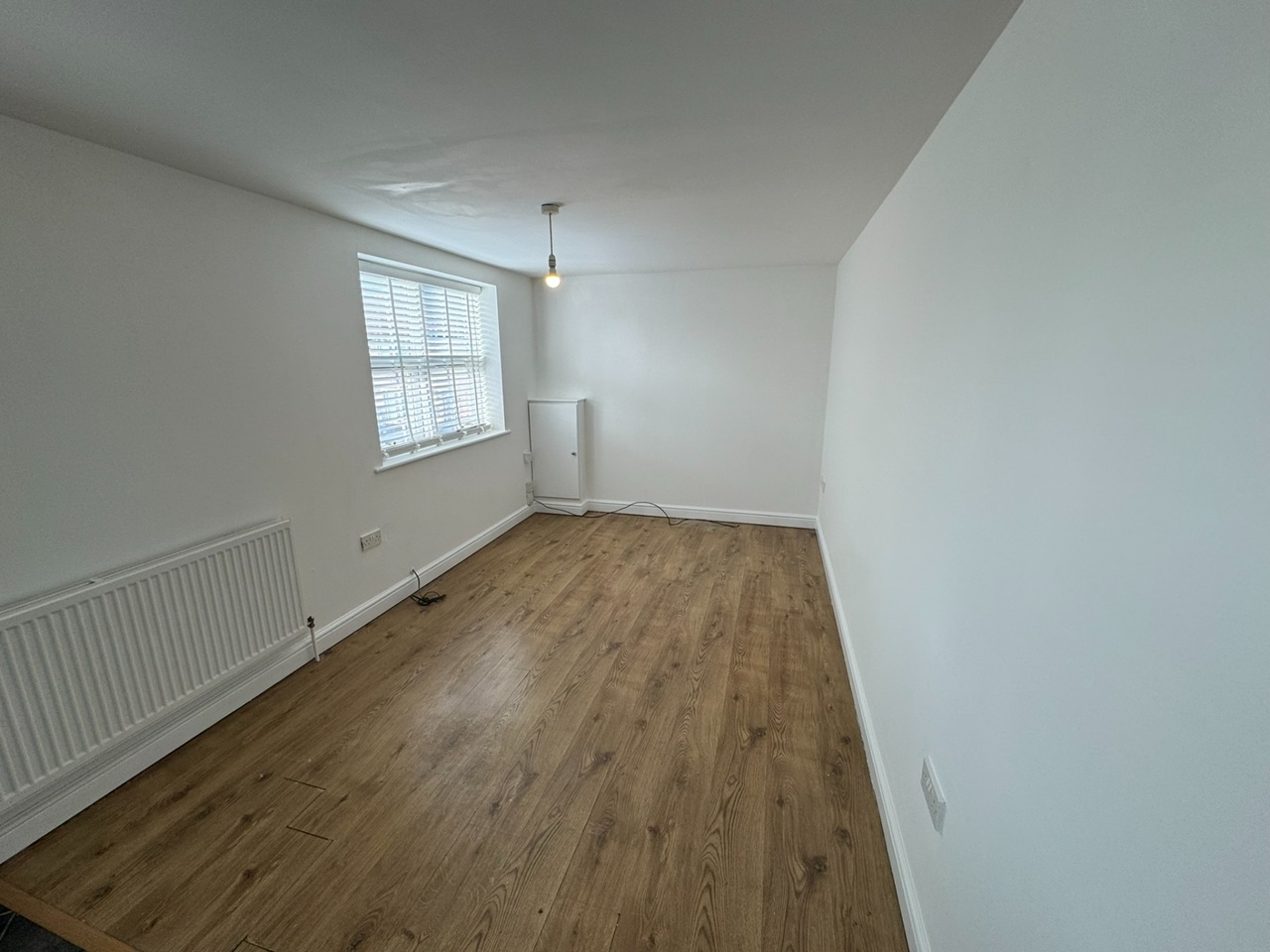 2 Bed Flat, Ilford Avenue, CH44 photo 3