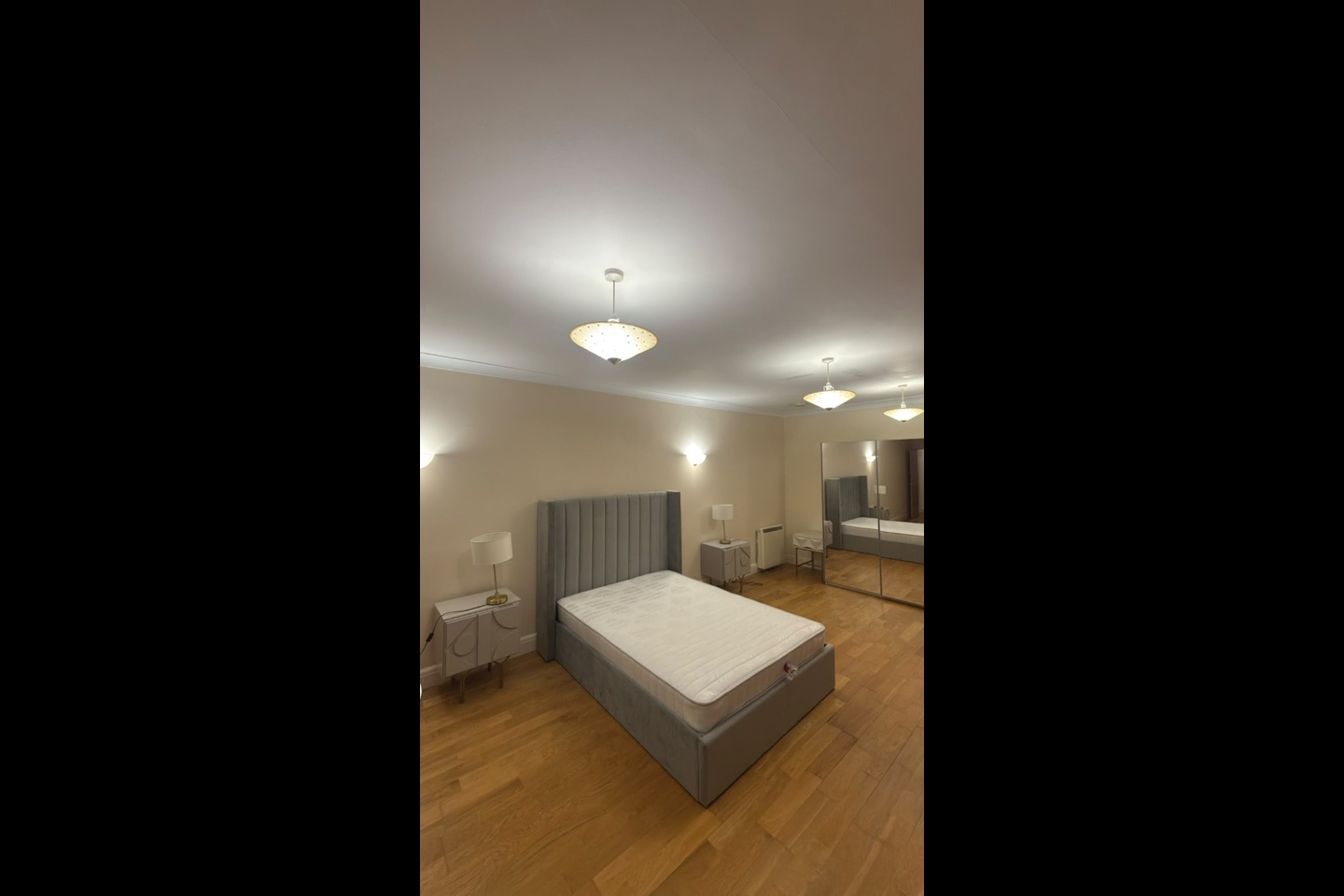 Room in a Shared Flat, Werna House, EC3R photo 3