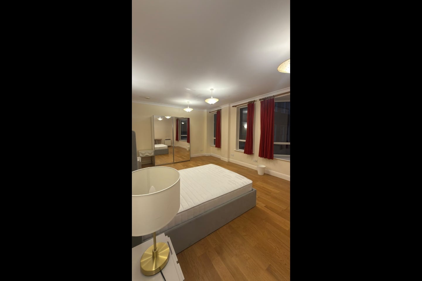 Room in a Shared Flat, Werna House, EC3R photo 2