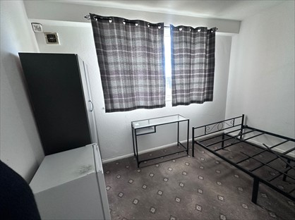 Room in a Shared House, Eastern Avenue, IG2