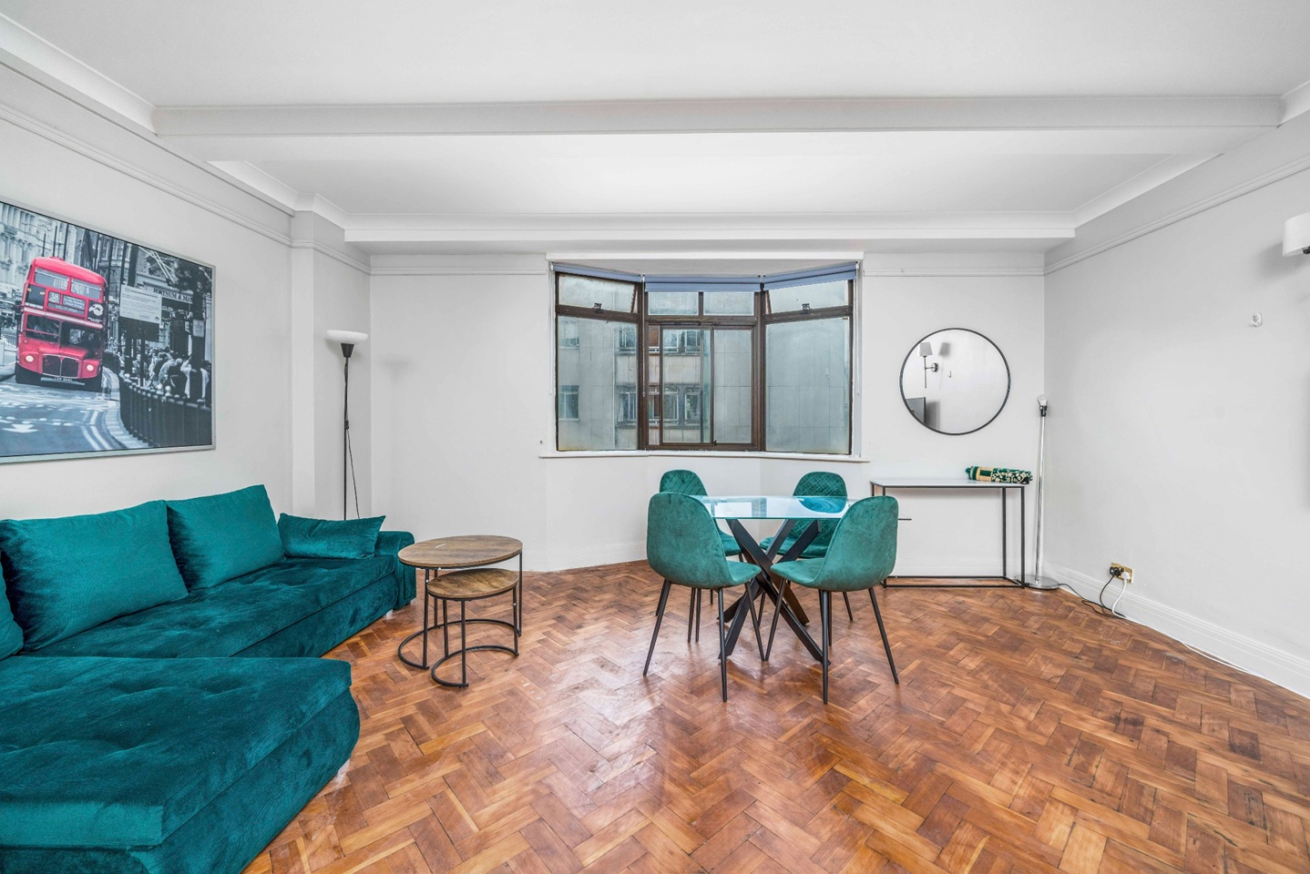 1 Bed Flat, Dudley Court, W1H photo 5