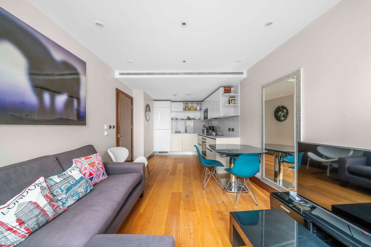 1 Bed Flat, Fetter Lane, EC4A photo 2