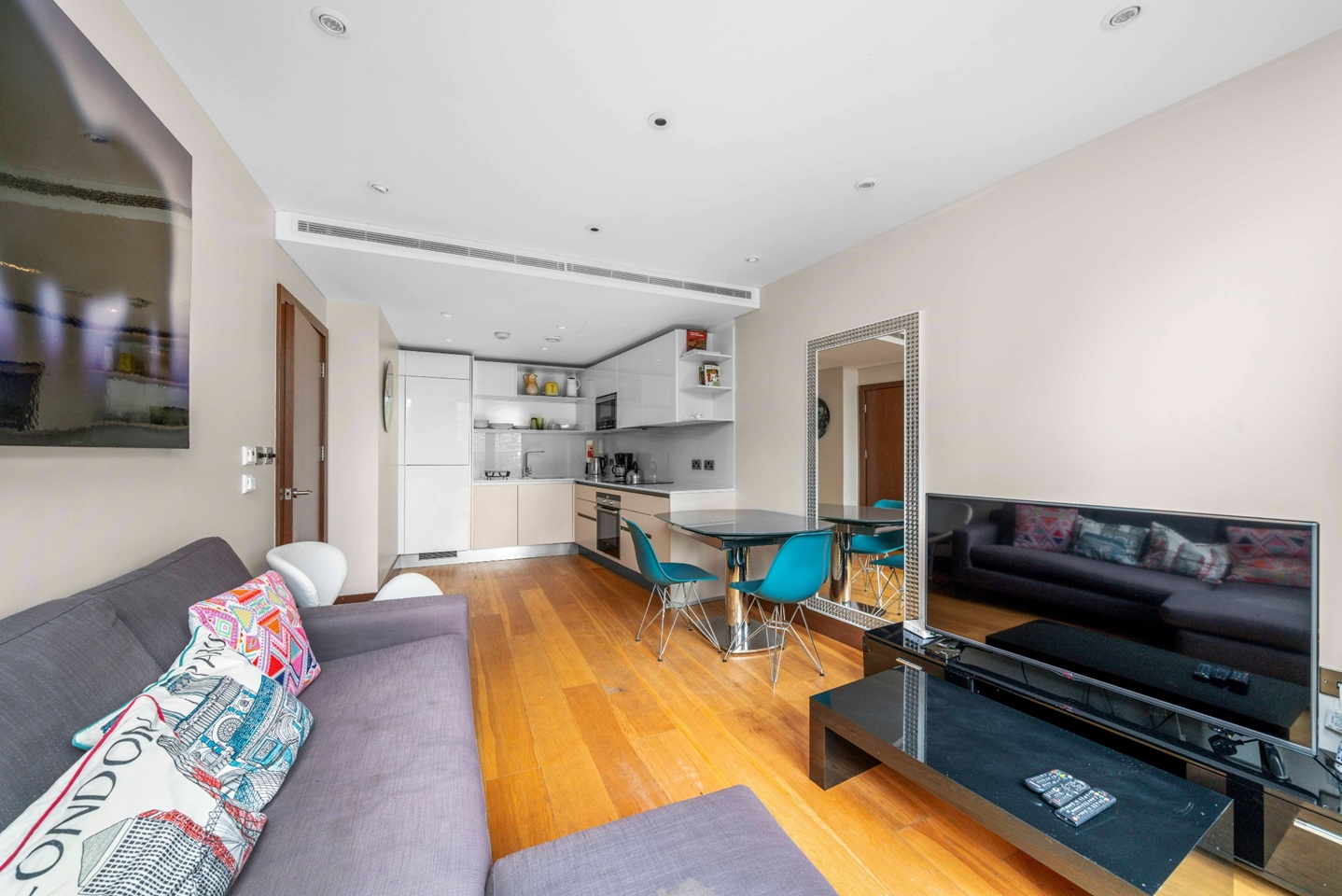 1 Bed Flat, Fetter Lane, EC4A photo 3