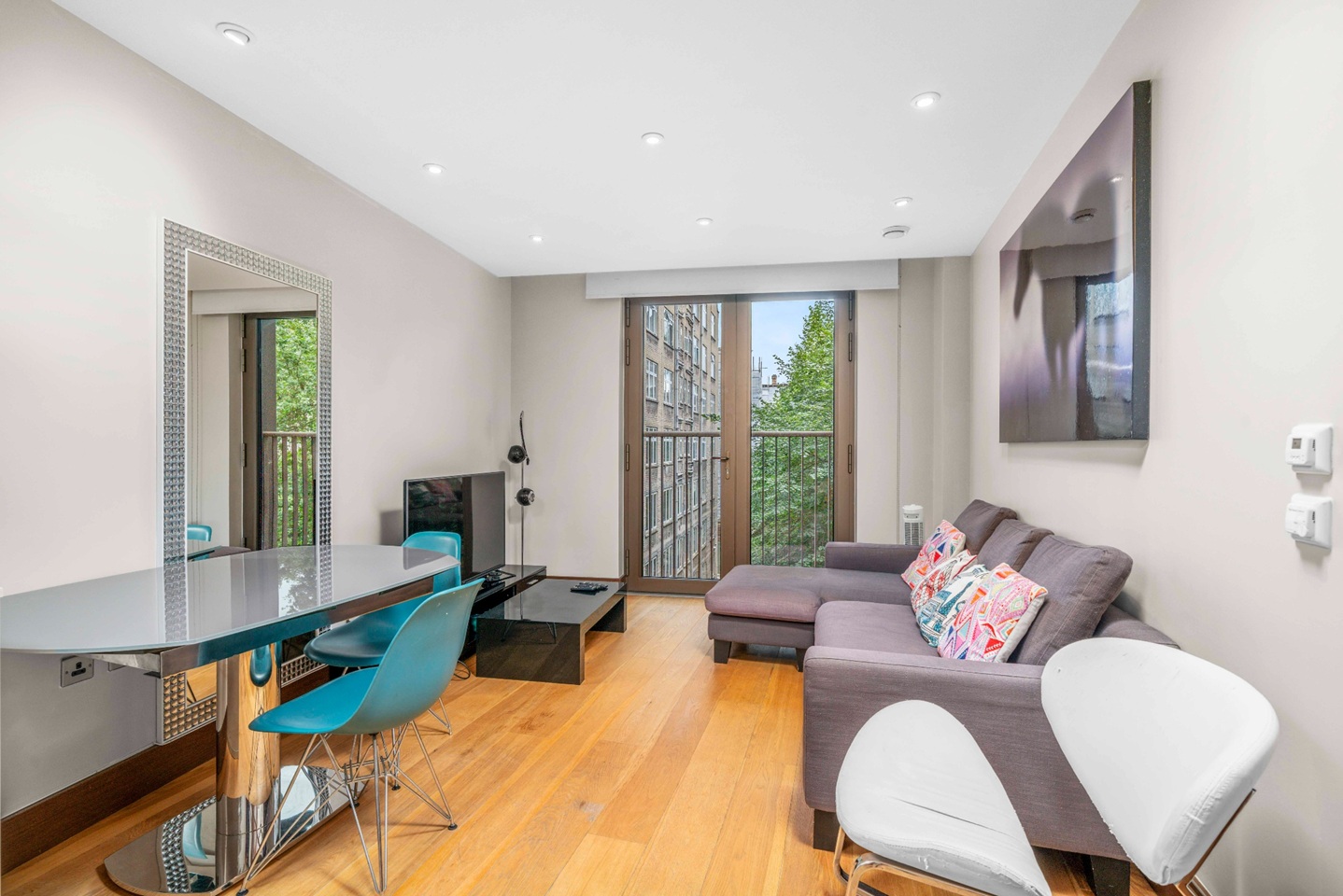 1 Bed Flat, Fetter Lane, EC4A photo 5