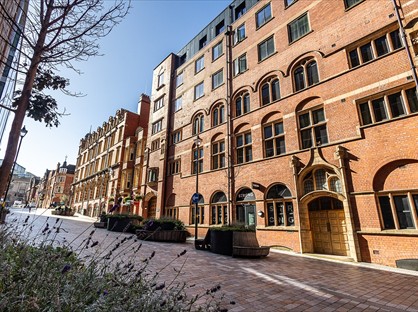 2 Bed Flat, Lightwell, B3