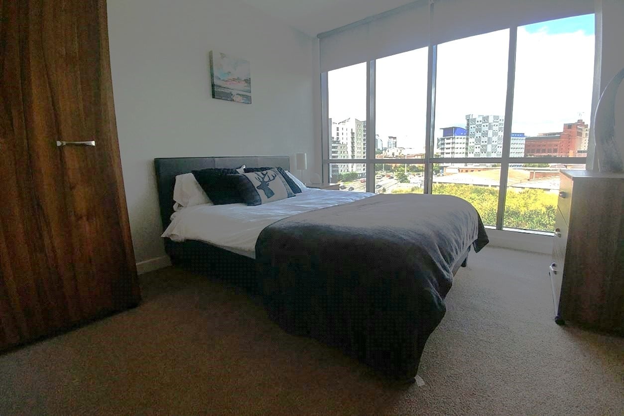 2 Bed Flat, East Point, LS9 photo 5