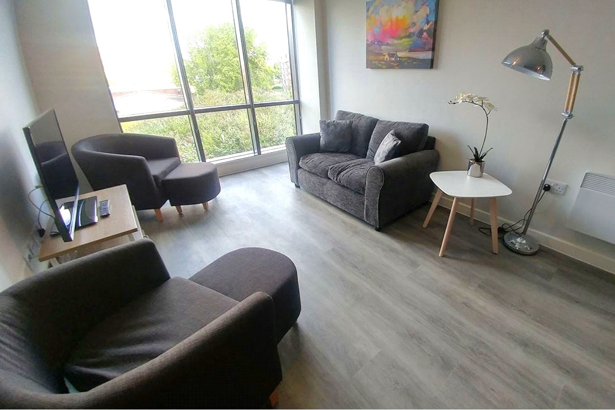 2 Bed Flat, East Point, LS9 photo 2
