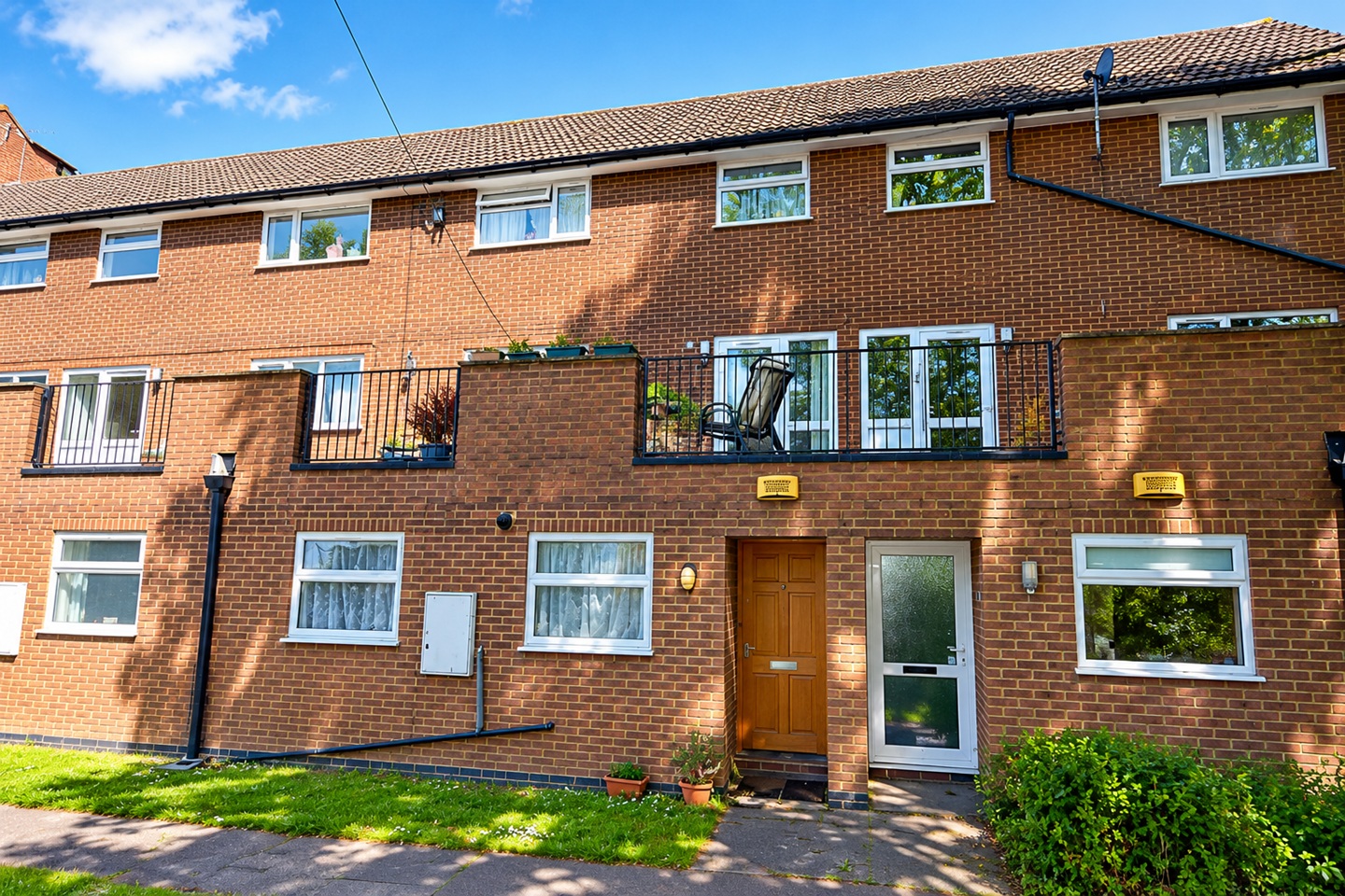 2 Bed Flat, Waverley St, NG7