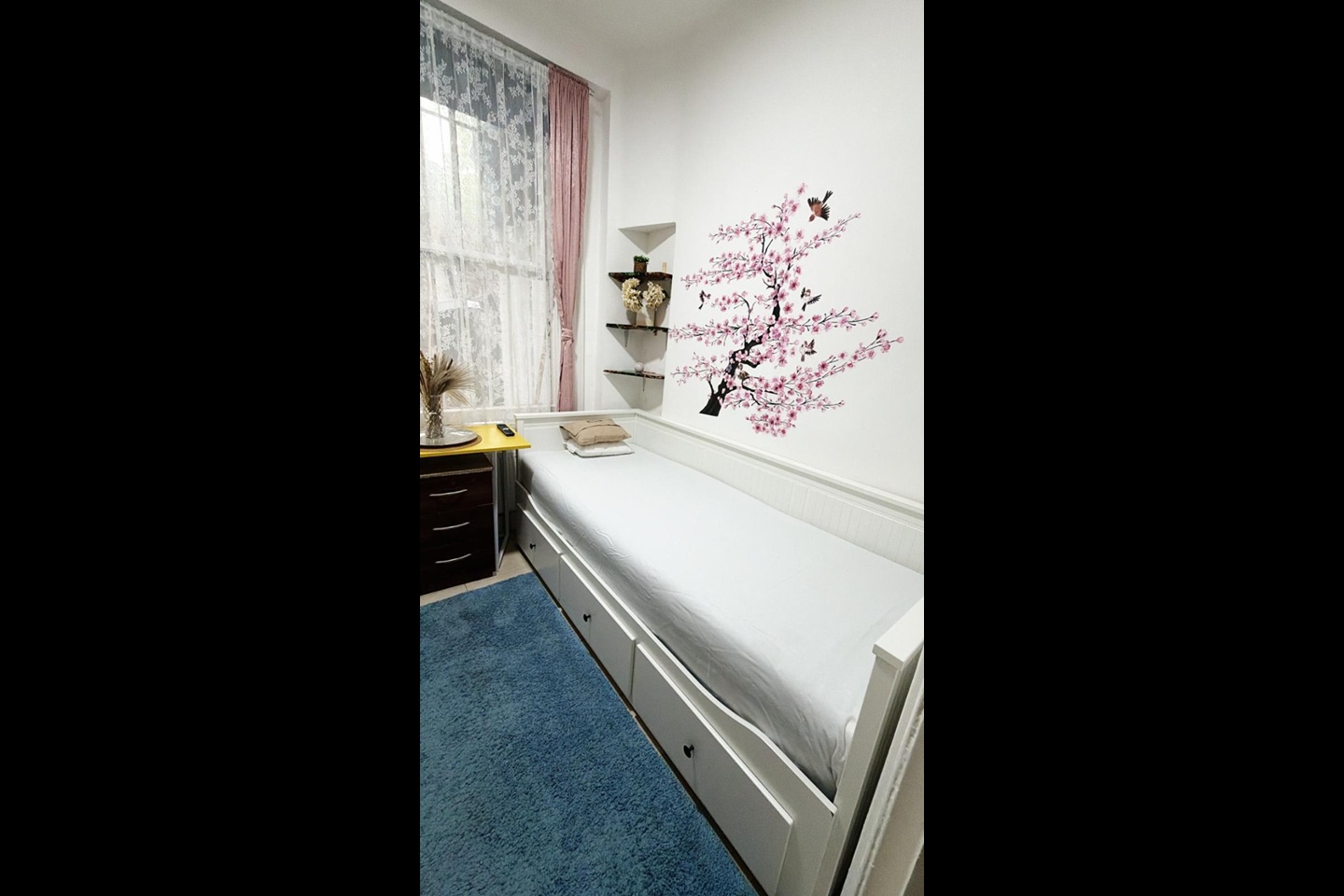Bedsit, Knaresborough Place, SW5 photo 4