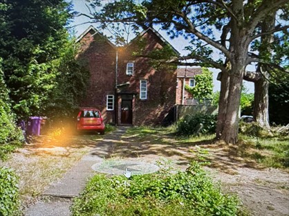 3 Bed Semi-Detached House, Wimborne Road, WV10