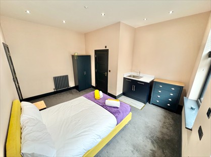 Room in a Shared House, Railway St, ME4