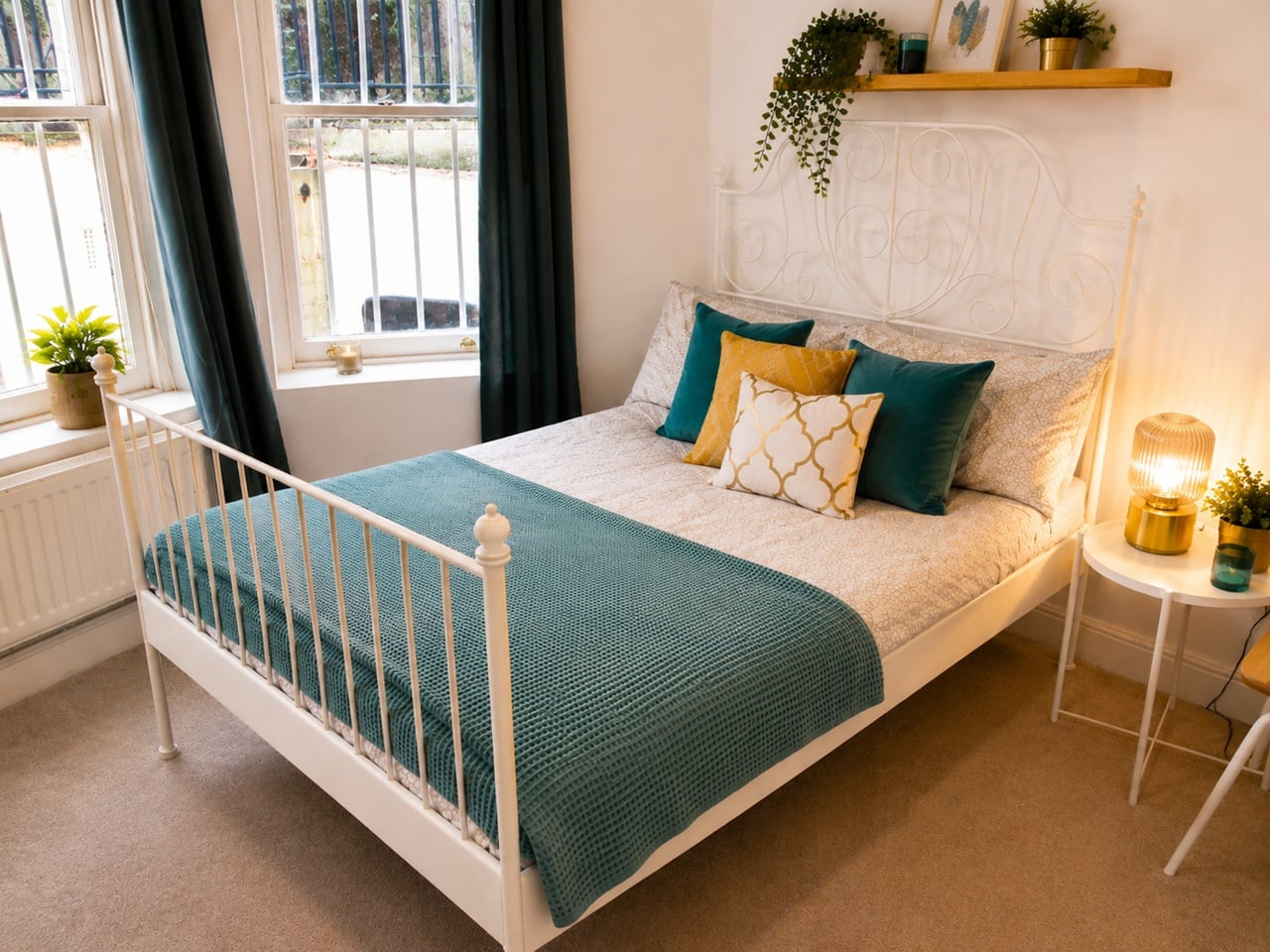 Studio Flat, Holland Park Gardens, W14 photo 3