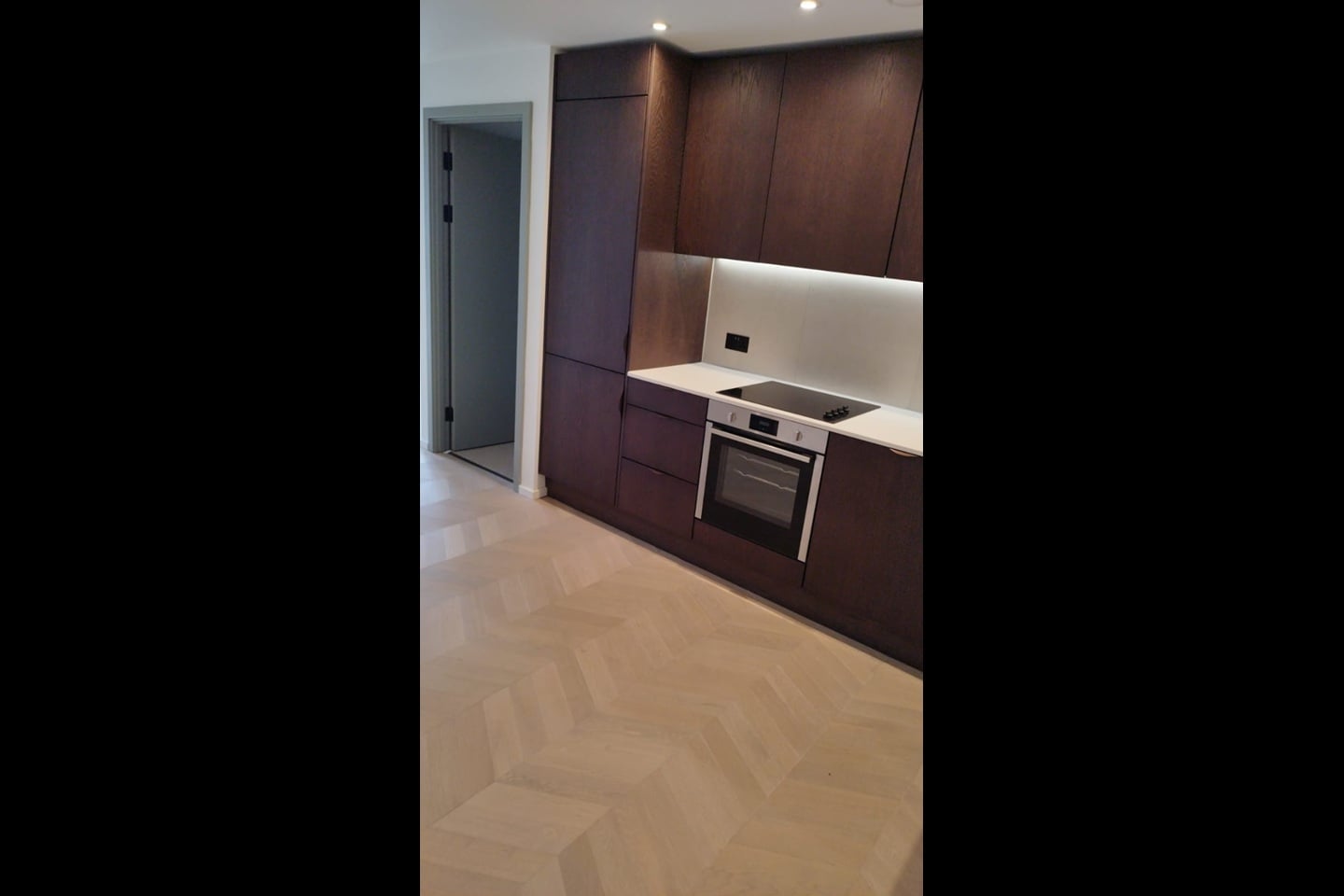 2 Bed Flat, Spinners Way, M15 photo 3