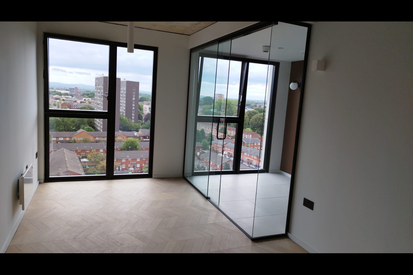 2 Bed Flat, Spinners Way, M15