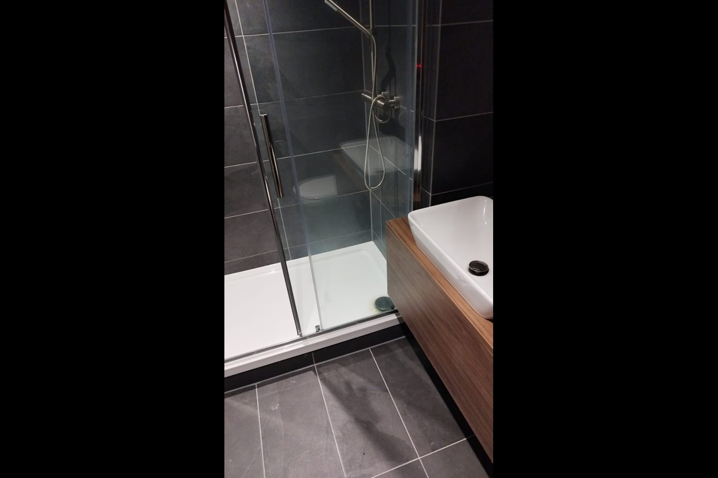 2 Bed Flat, Spinners Way, M15 photo 5