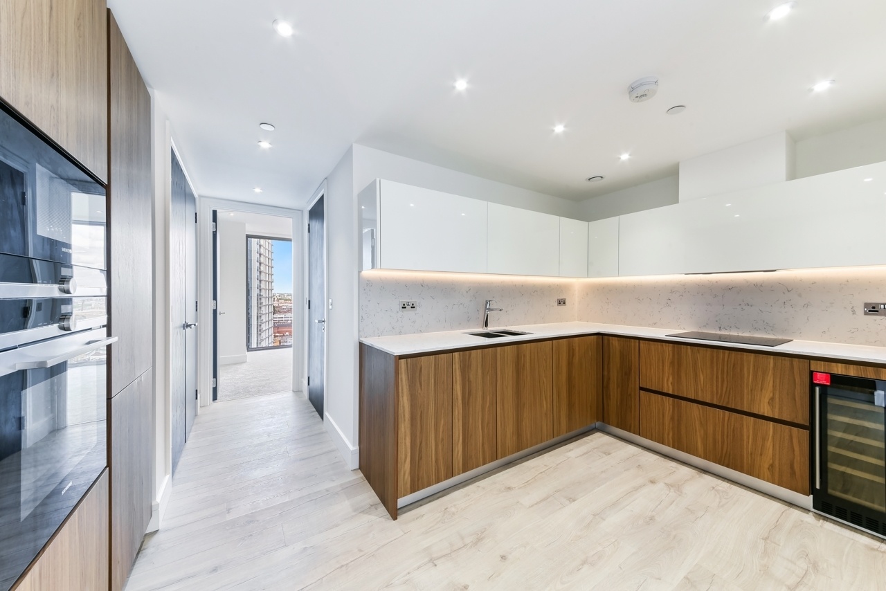 1 Bed Flat, Neroli House, E1 photo 2