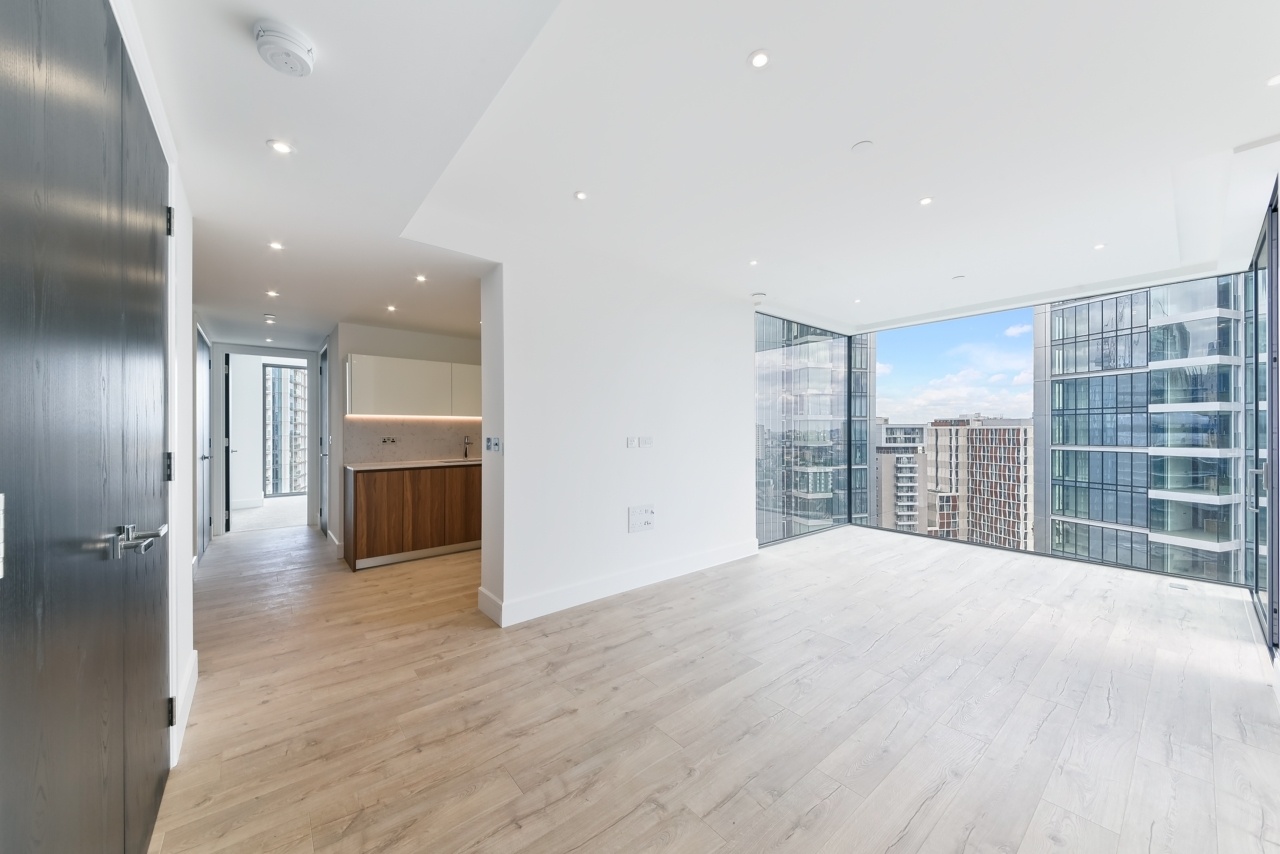 1 Bed Flat, Neroli House, E1 photo 3