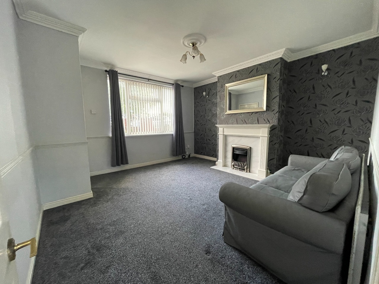3 Bed Terraced House, Eastern Avenue, S2 photo 2