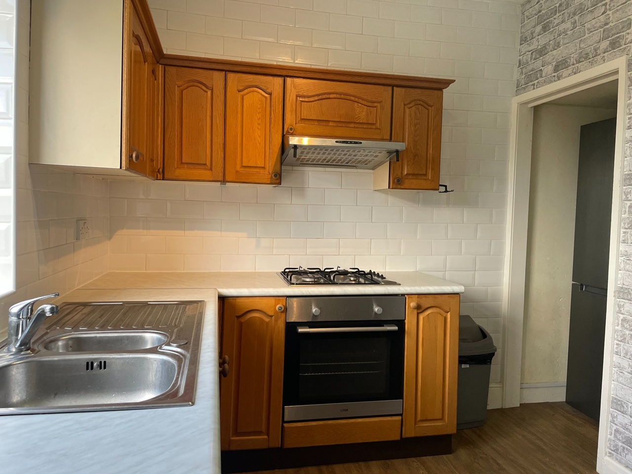 3 Bed Terraced House, Eastern Avenue, S2 photo 4