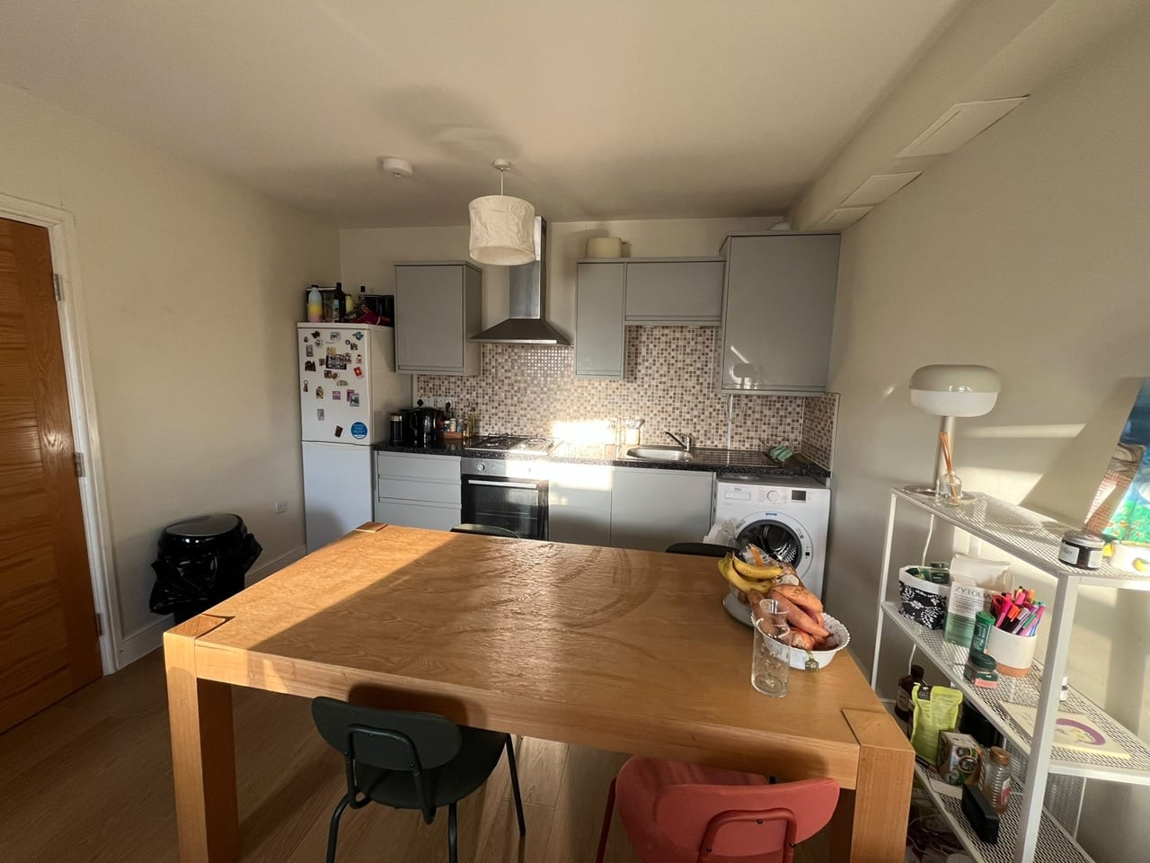 2 Bed Flat, Hessel St, E1 photo 2