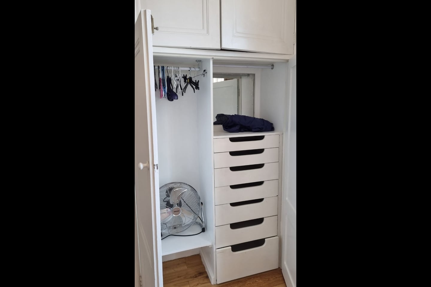 1 Bed Flat, Queensway, W2 photo 2