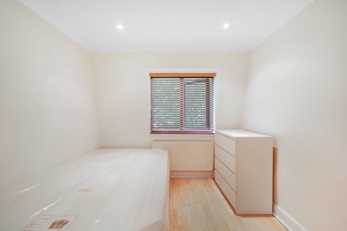 2 Bed Flat, Fonthill Road, N4 photo 5