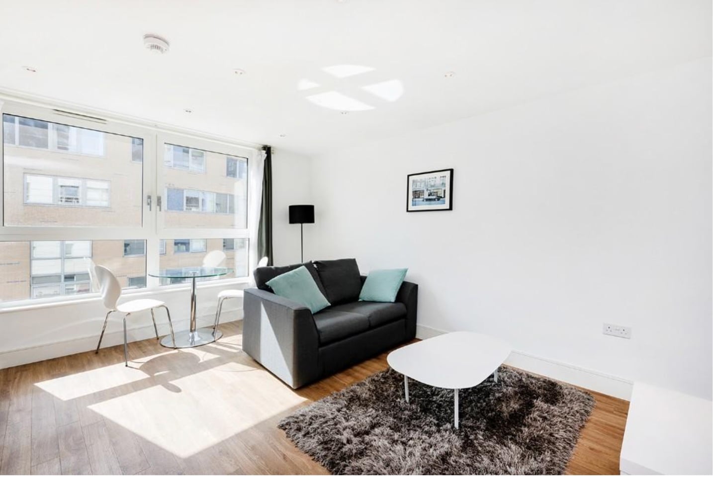 Studio Flat, Queensland Road, N7 photo 4