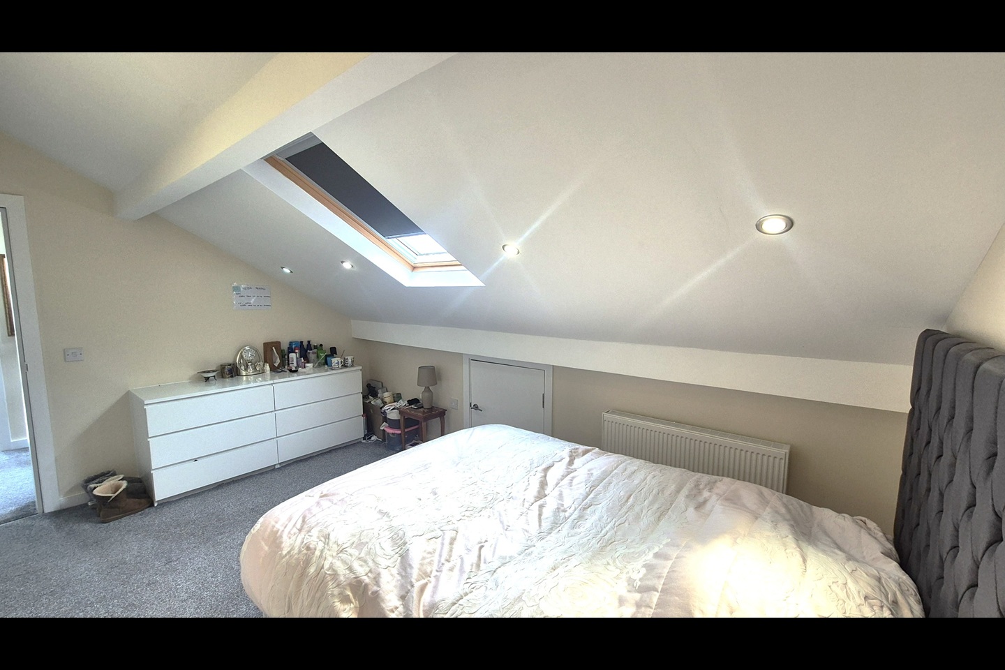2 Bed Flat, Wilmslow Road, M14 photo 4