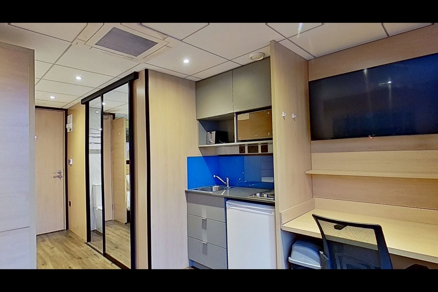 Studio Flat, Regent Street, LS2 photo 2