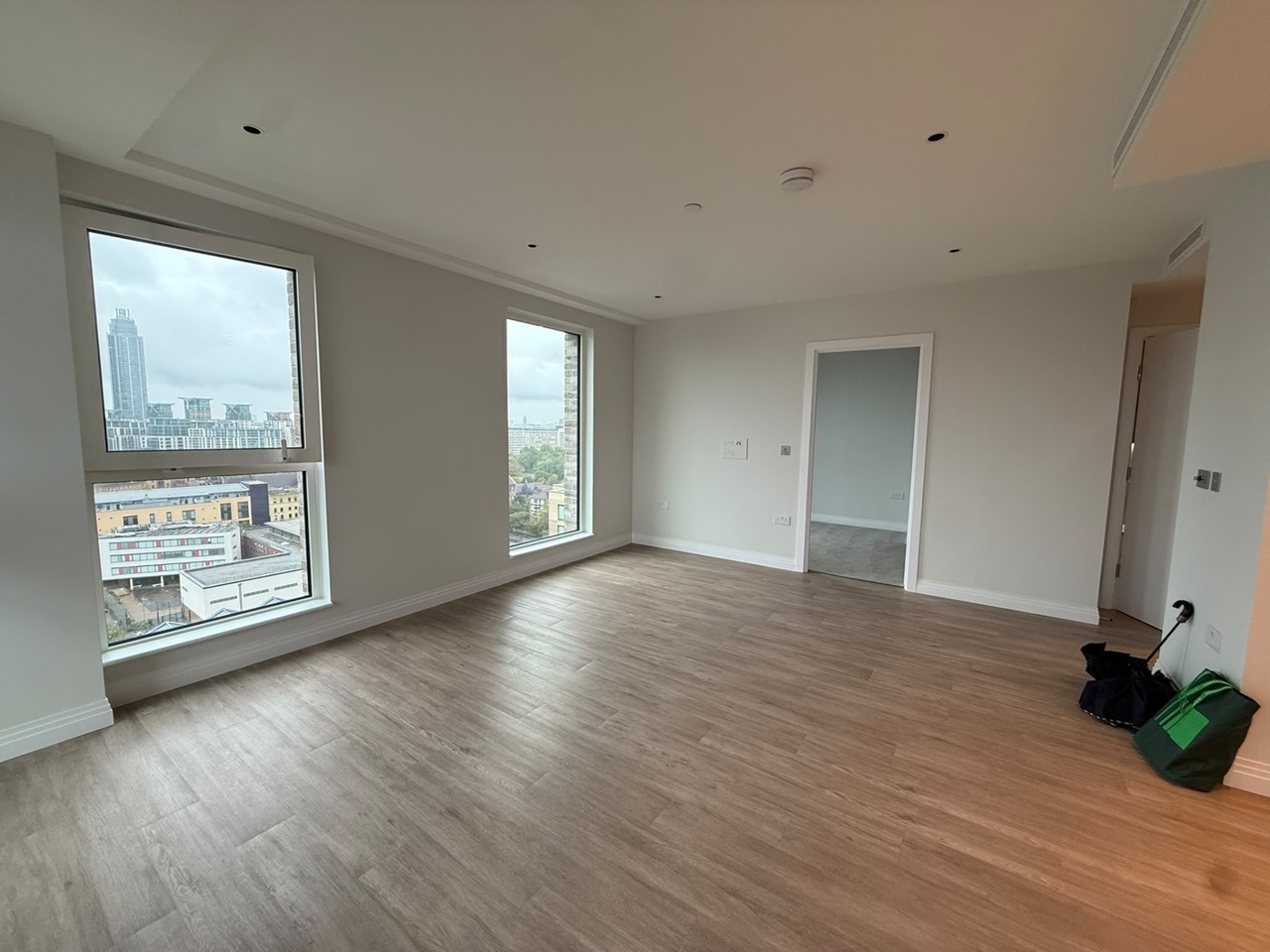 2 Bed Flat, Gasholder Place, SE11 photo 5