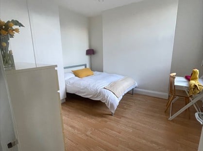 Room in a Shared Flat, Edgware Road, W2