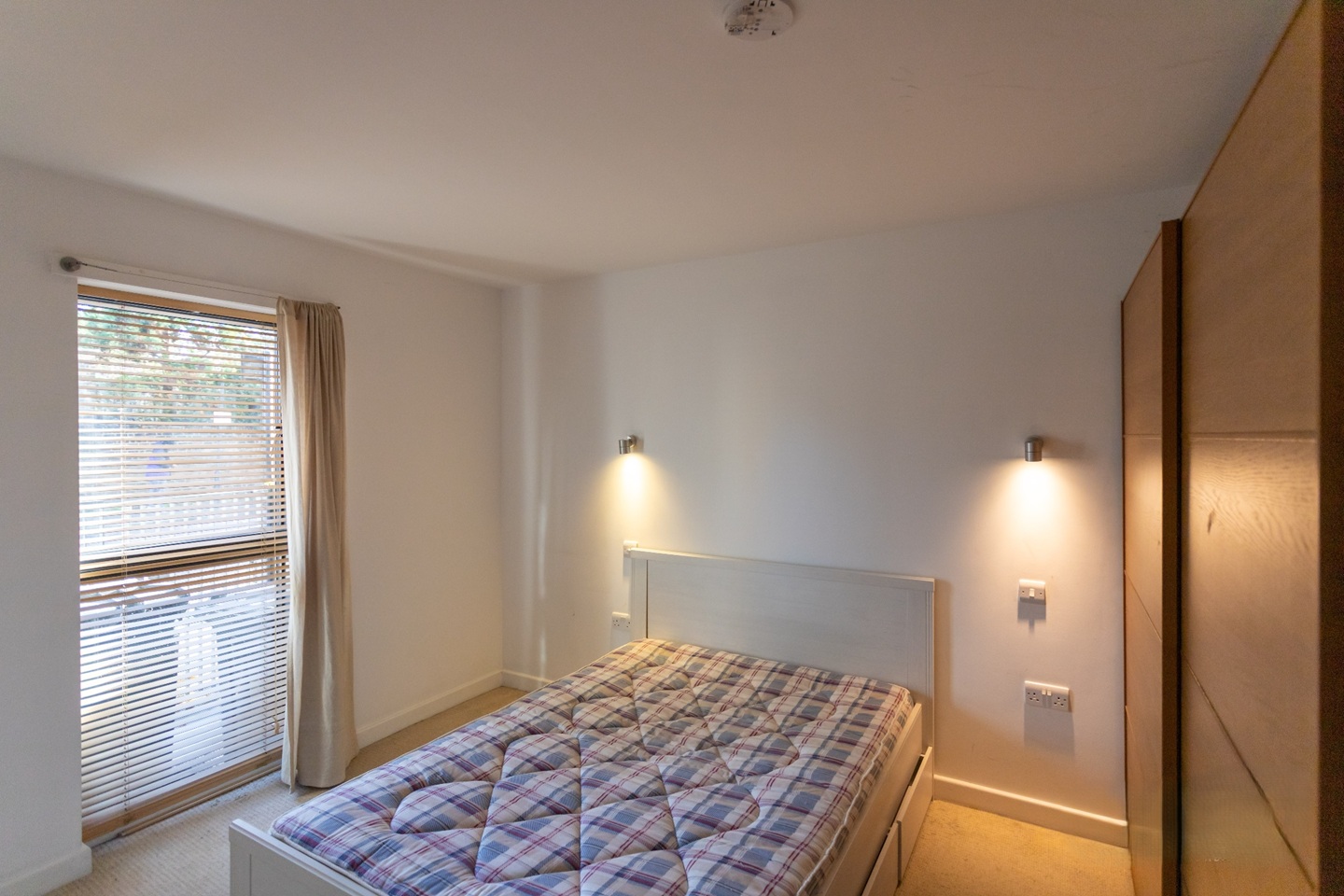1 Bed Flat, Queensbridge Road, E8 photo 4