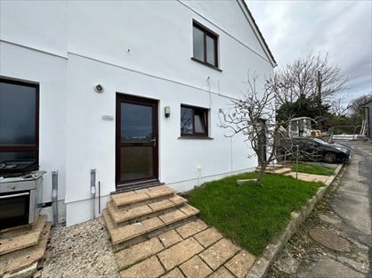 1 Bed Flat, Lee House, TR10
