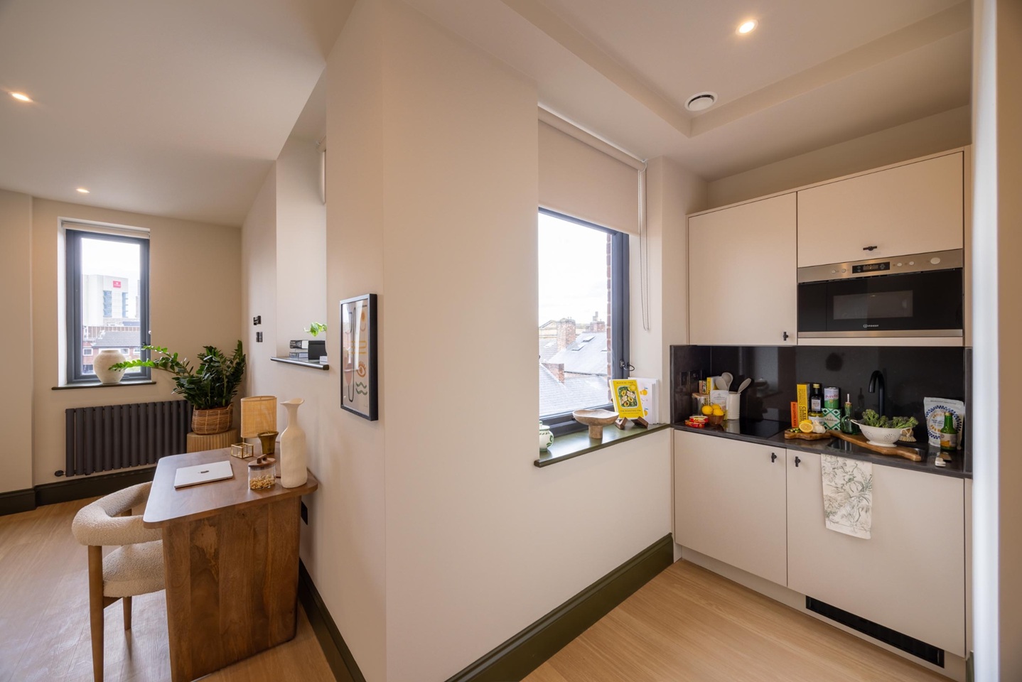 Studio Flat, The James, S1 photo 2
