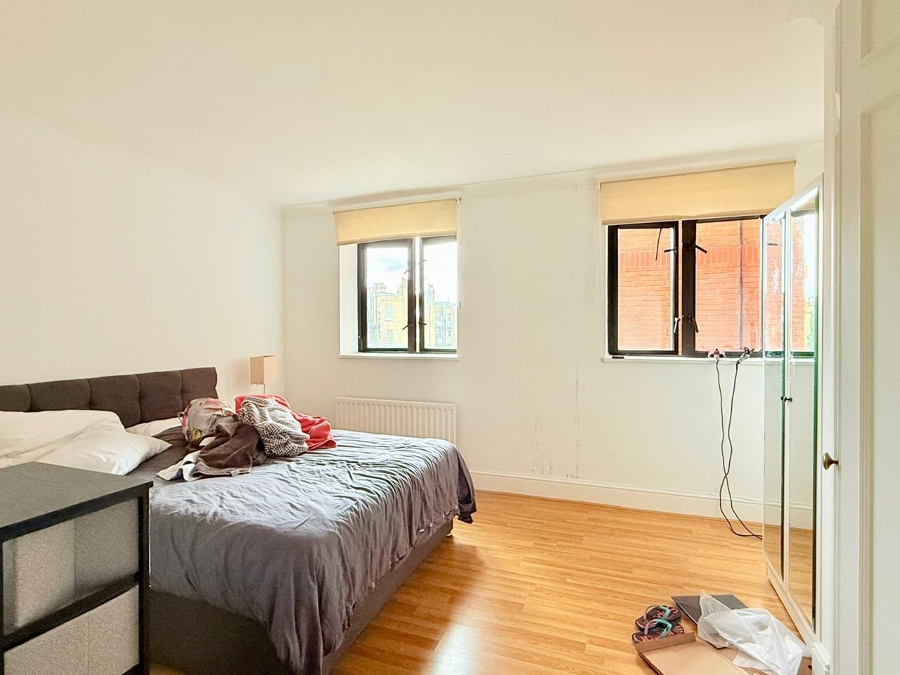 2 Bed Flat, Huntsmore House, W8 photo 3