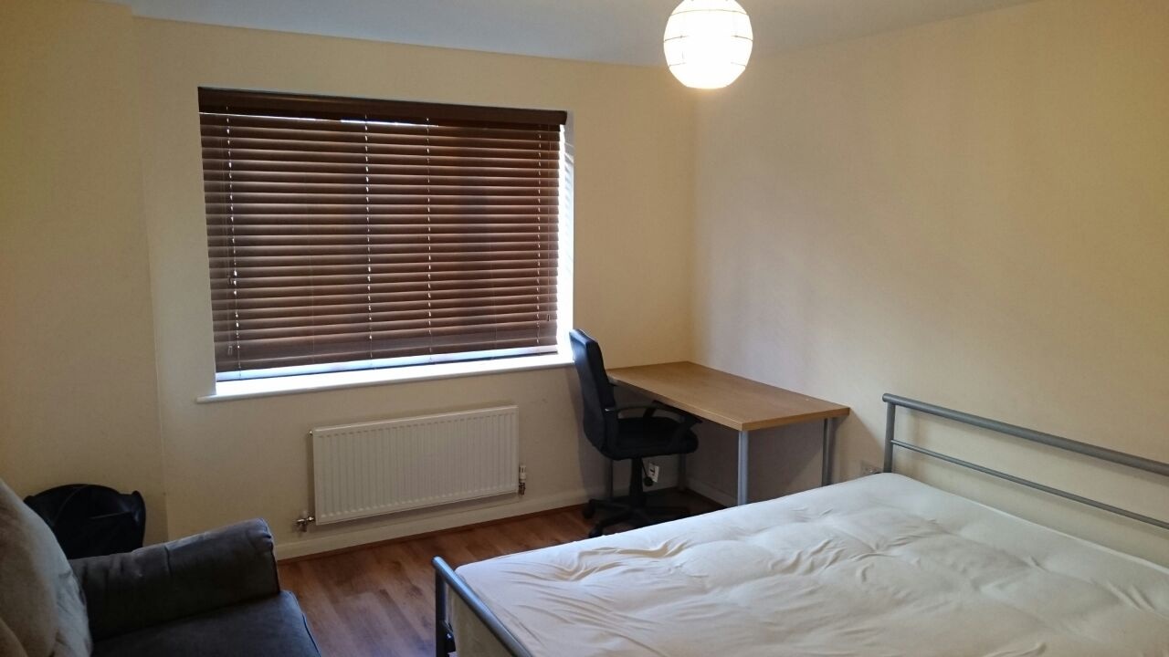 Room in a Shared House, Poppleton Close, CV1 photo 2