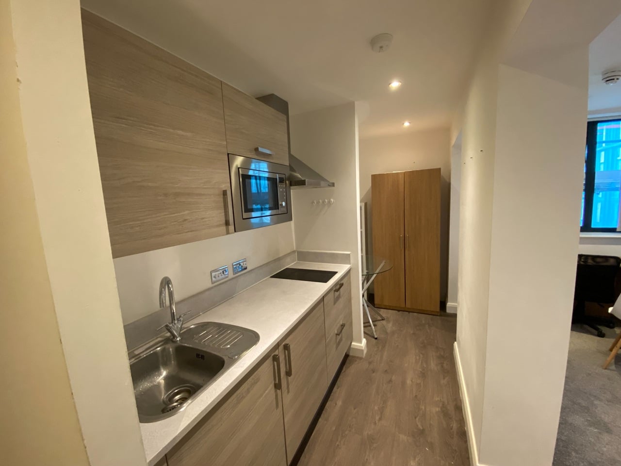 Studio Flat, Bracken House, M1 photo 2