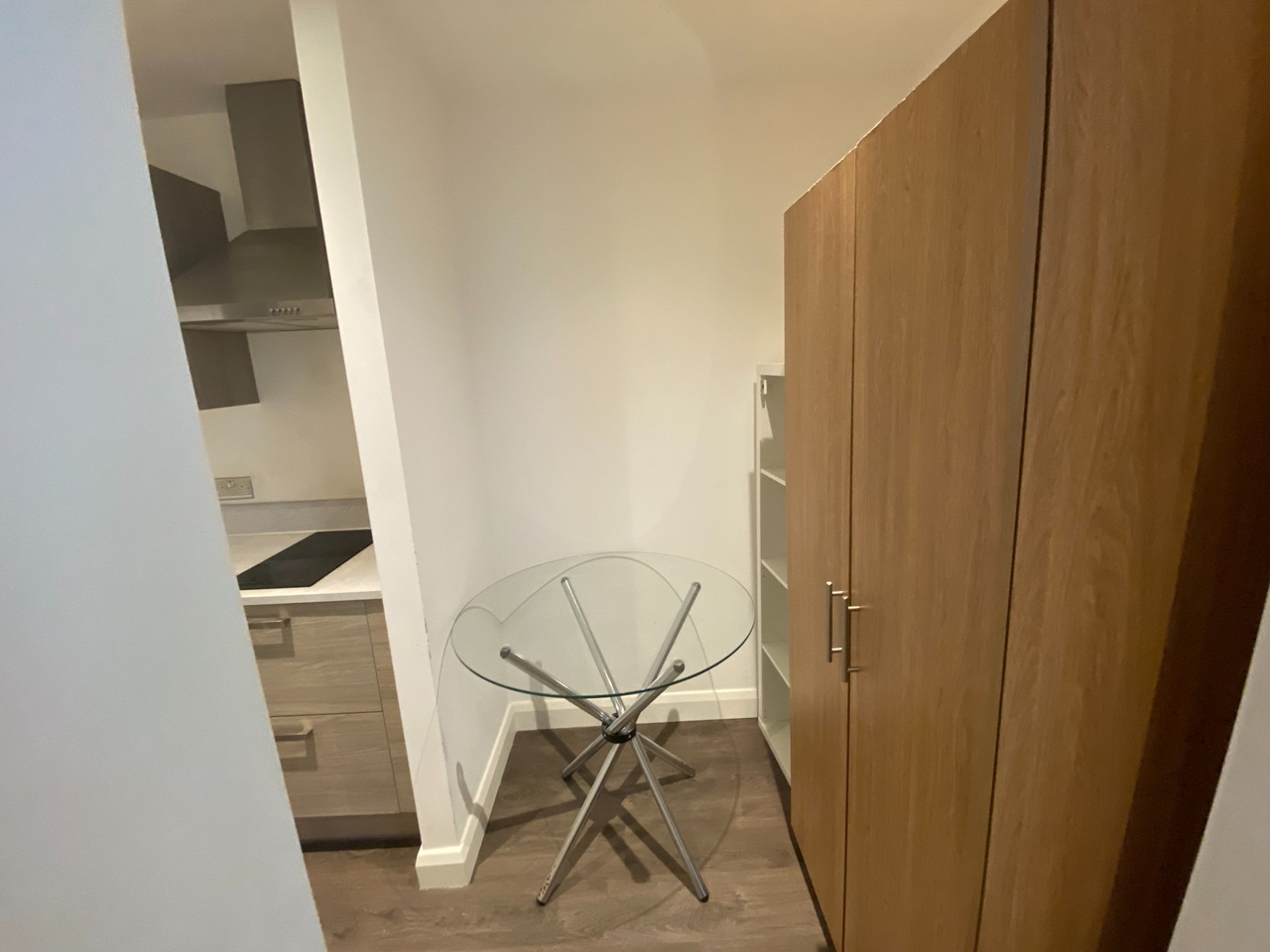 Studio Flat, Bracken House, M1 photo 3