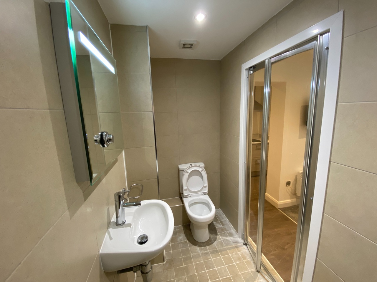 Studio Flat, Bracken House, M1 photo 5