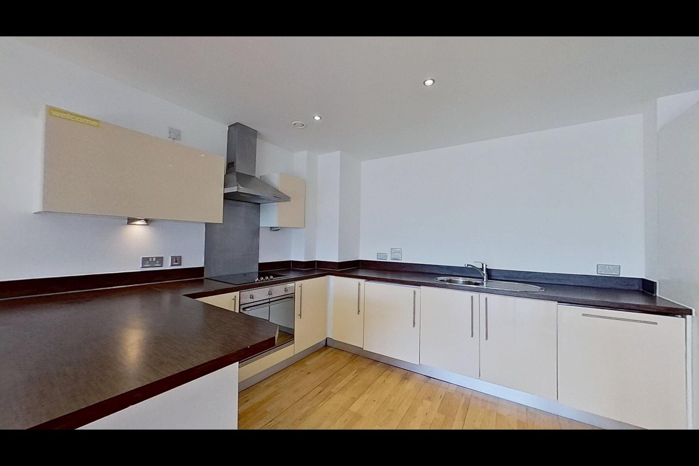 1 Bed Flat, Gotts Road, LS12 photo 2